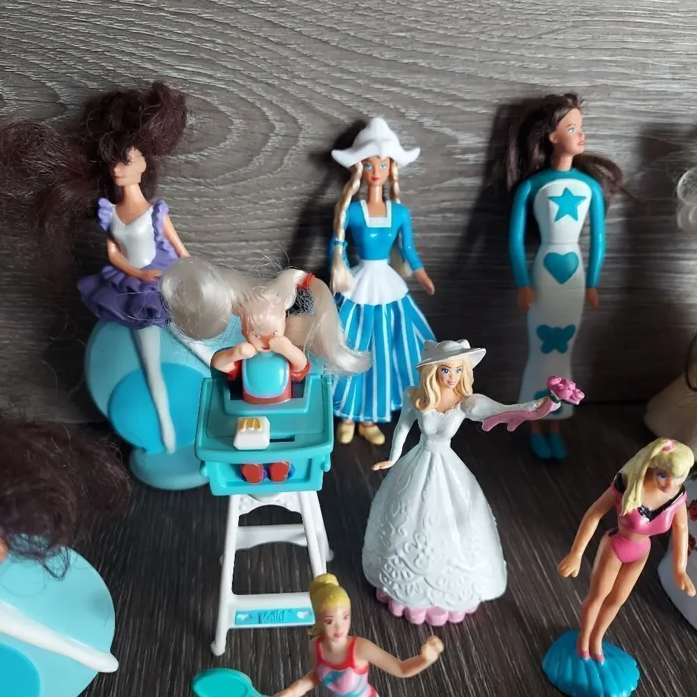 Vintage Barbie Figures Dolls Lot